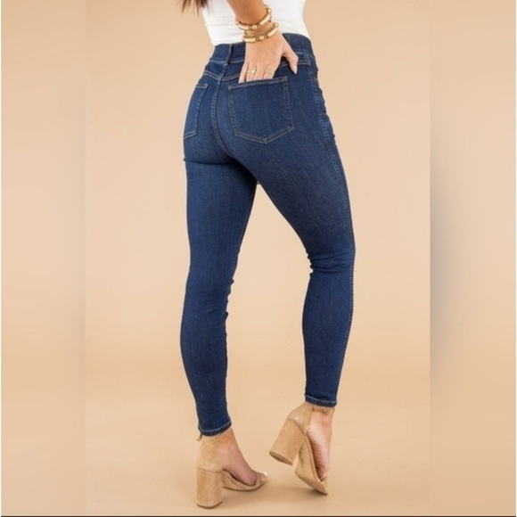 Spanx Ankle Skinny Jeans - Picture 1 of 10